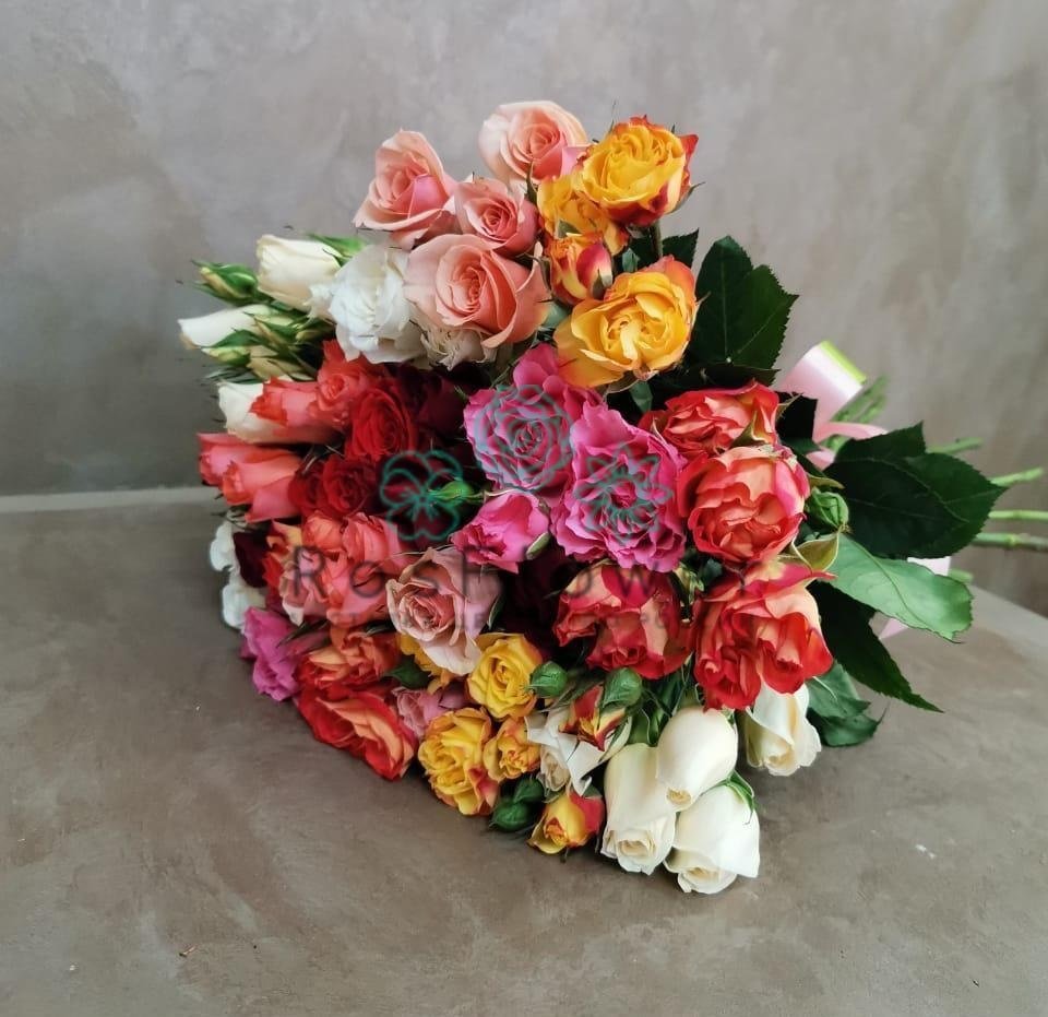 Букет цветов из: Розы в Атиге