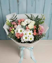 Букет цветов из:  Розы, Лизиантусы и Хризантемы в Атиге