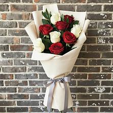 Букет цветов из:  Розы в Атиге