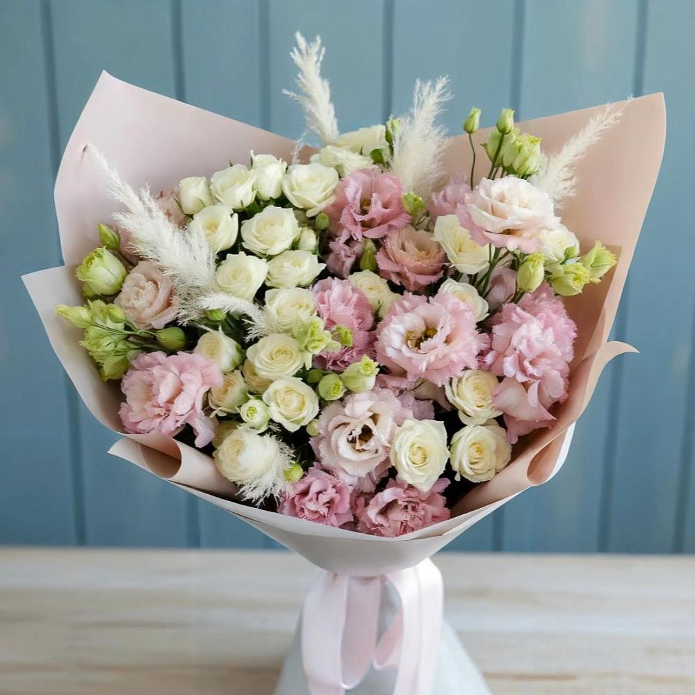 Букет цветов из: Альстромерии и Розы в Атиге