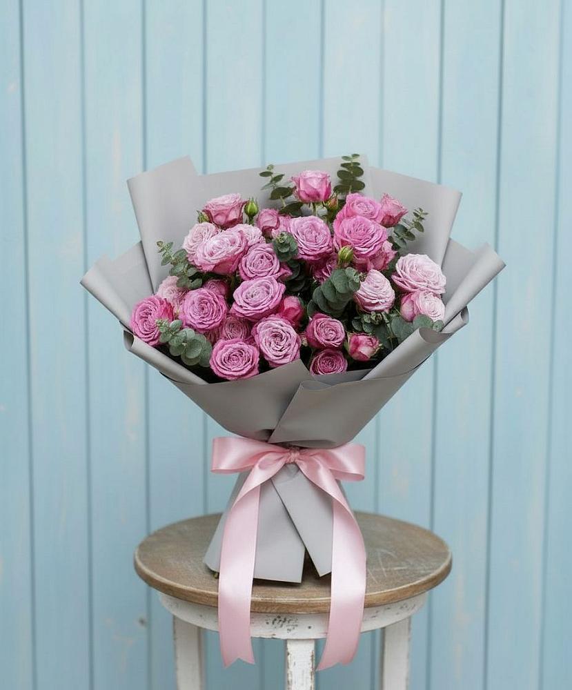 Букет цветов из: Розы в Атиге