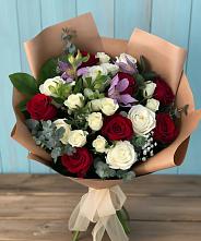 Букет цветов из:  Розы и Альстромерии в Атиге