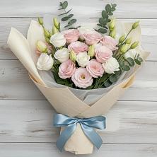 Букет цветов из:  Лизиантусы в Атиге