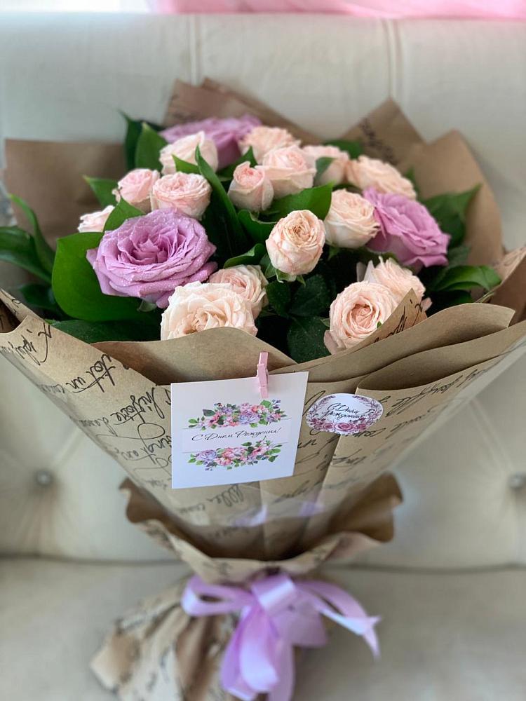 Букет цветов из: Розы в Атиге