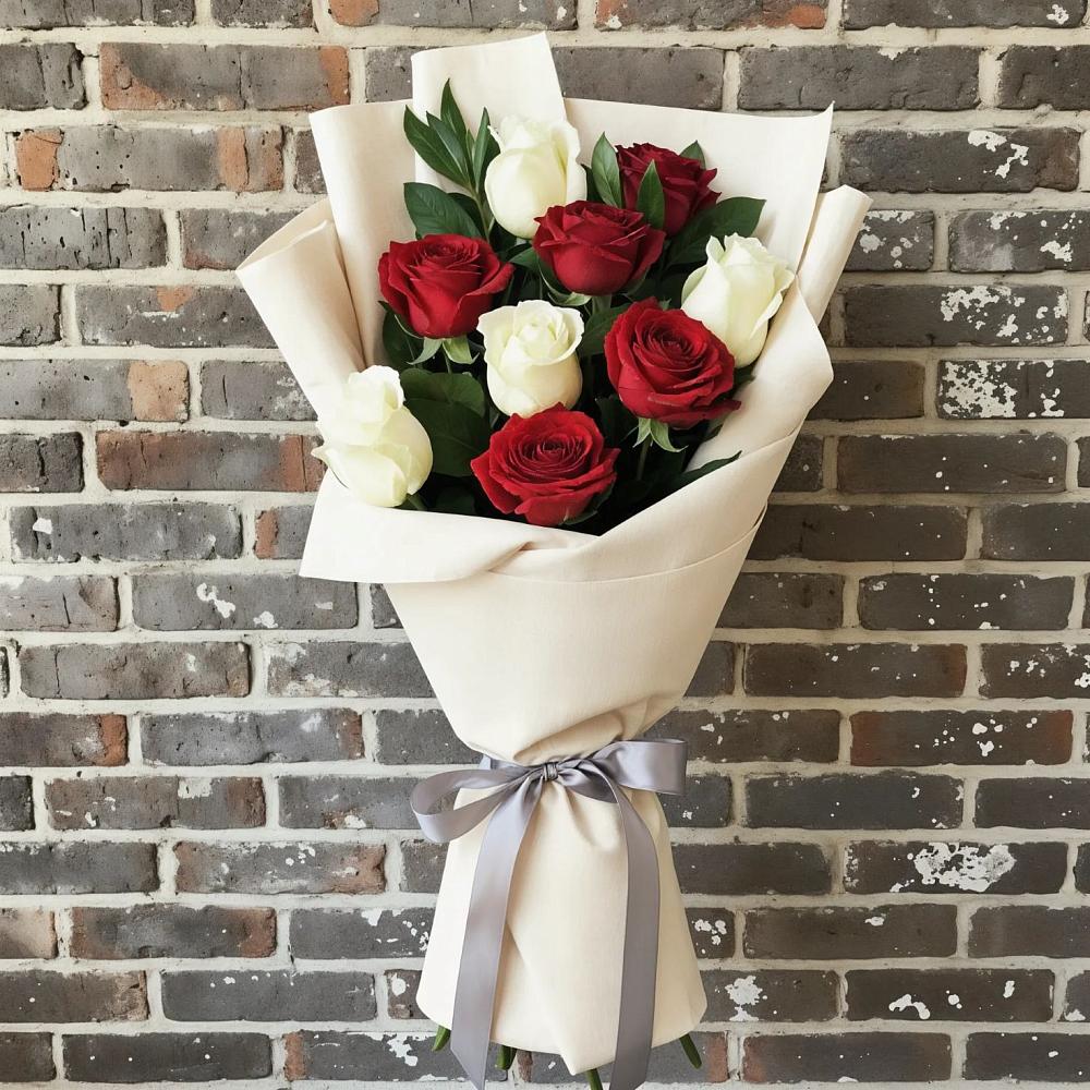 Букет цветов из: Розы в Атиге