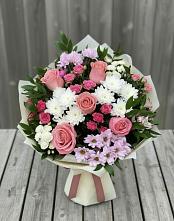 Букет цветов из:  Альстромерии, Гвоздики, Розы и Хризантемы в Атиге