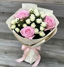 Букет цветов из:  Розы в Атиге