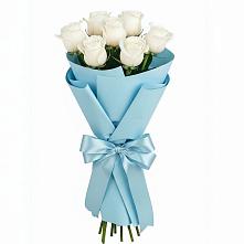 Букет 7 белых роз Проуд в Атиге