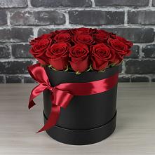 Цветочная композиция из Розы в шляпной коробке в Атиге