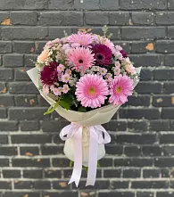 Букет цветов из:  Герберы и Хризантемы в Атиге