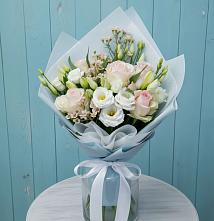 Букет цветов из:  Розы и Лизиантусы в Атиге