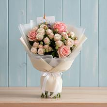 Букет цветов из:  Розы в Атиге