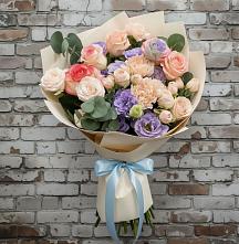 Букет цветов из:  Розы, Лизиантусы и Гвоздики в Атиге