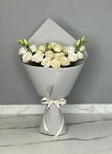 Букет цветов из:  Розы и Лизиантусы в Атиге